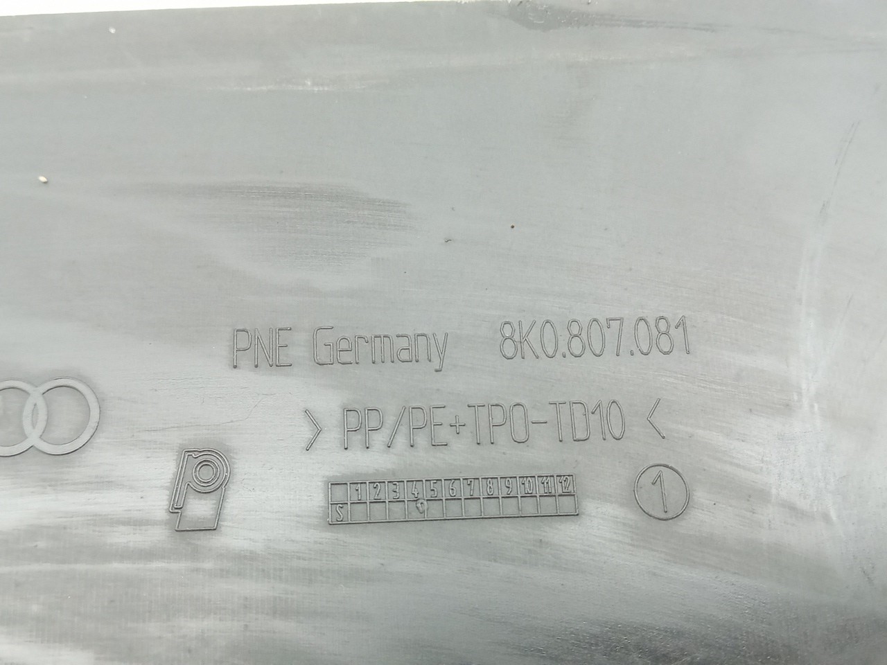 Engine underbody shielding AUDI A4 (8K2, B8) Imagem-2