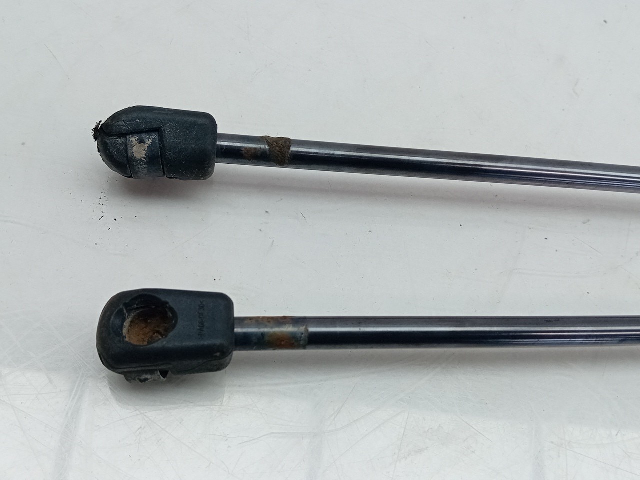 Trunk Shock Absorber VOLKSWAGEN Golf VII Variant (BA5, BV5) Imagem-1