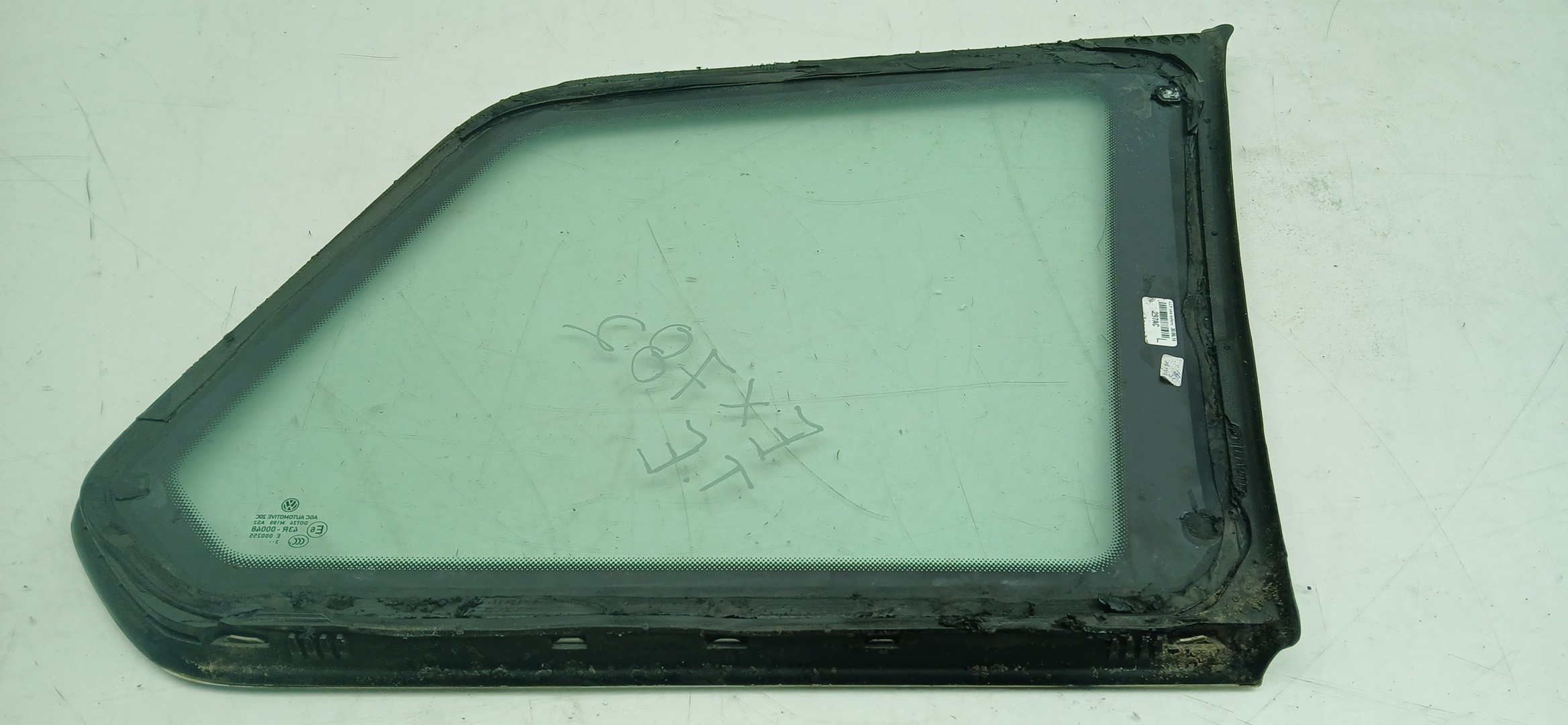 Left rear quarter glass VOLKSWAGEN Golf VII Variant (BA5, BV5) Imagem-2