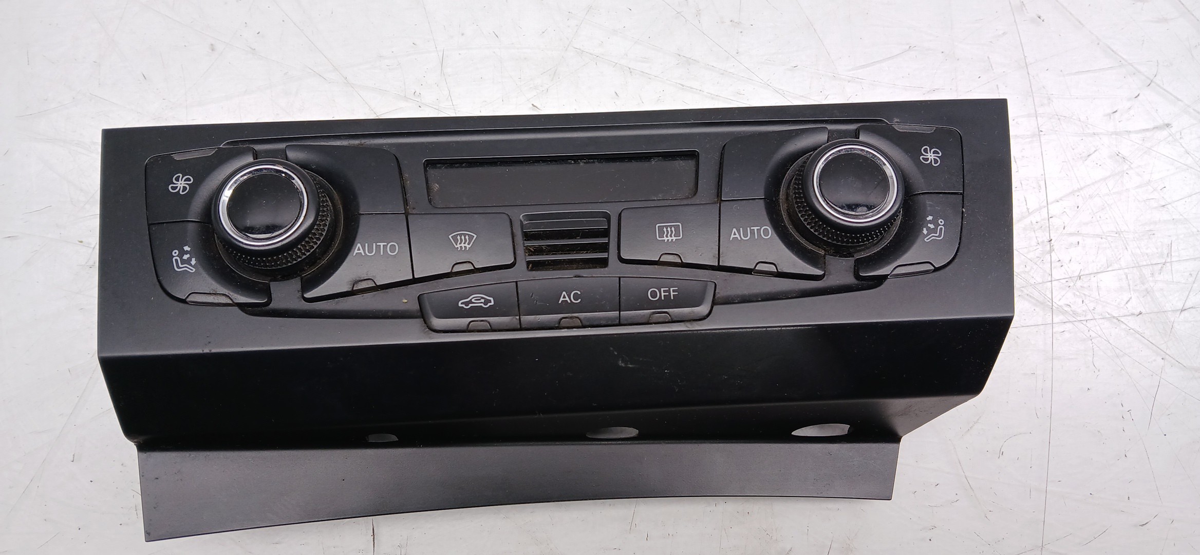 AC switch AUDI A5 (8T3) Imagem-1
