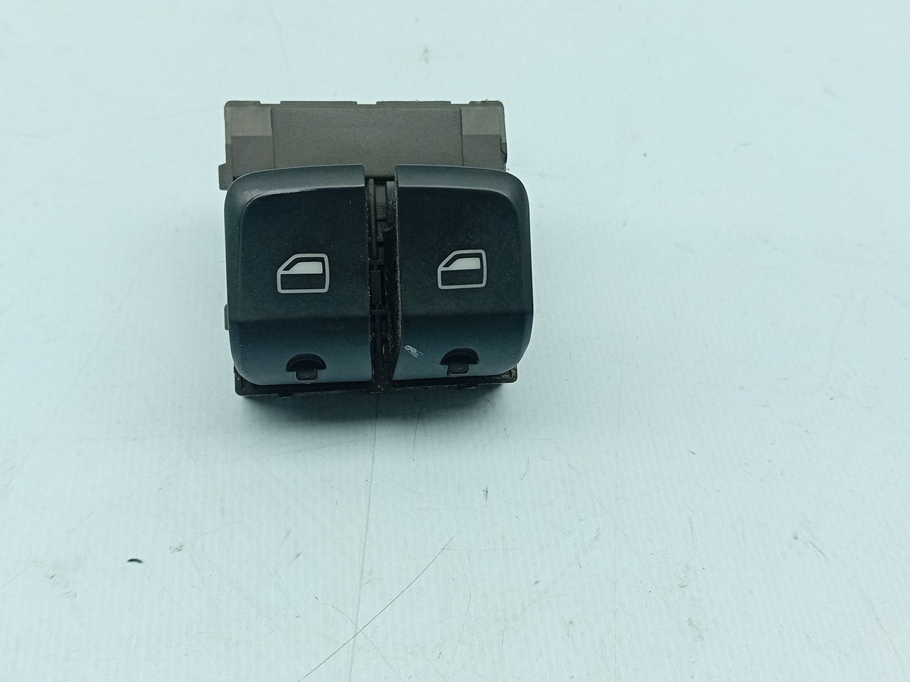 Left Front window control