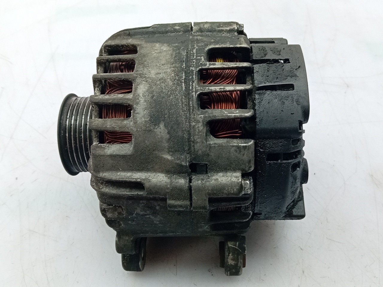 Alternator AUDI A5 (8T3) Imagem-1