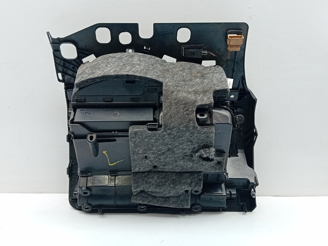 Porta luvas AUDI A5 (8T3) Imagem-2