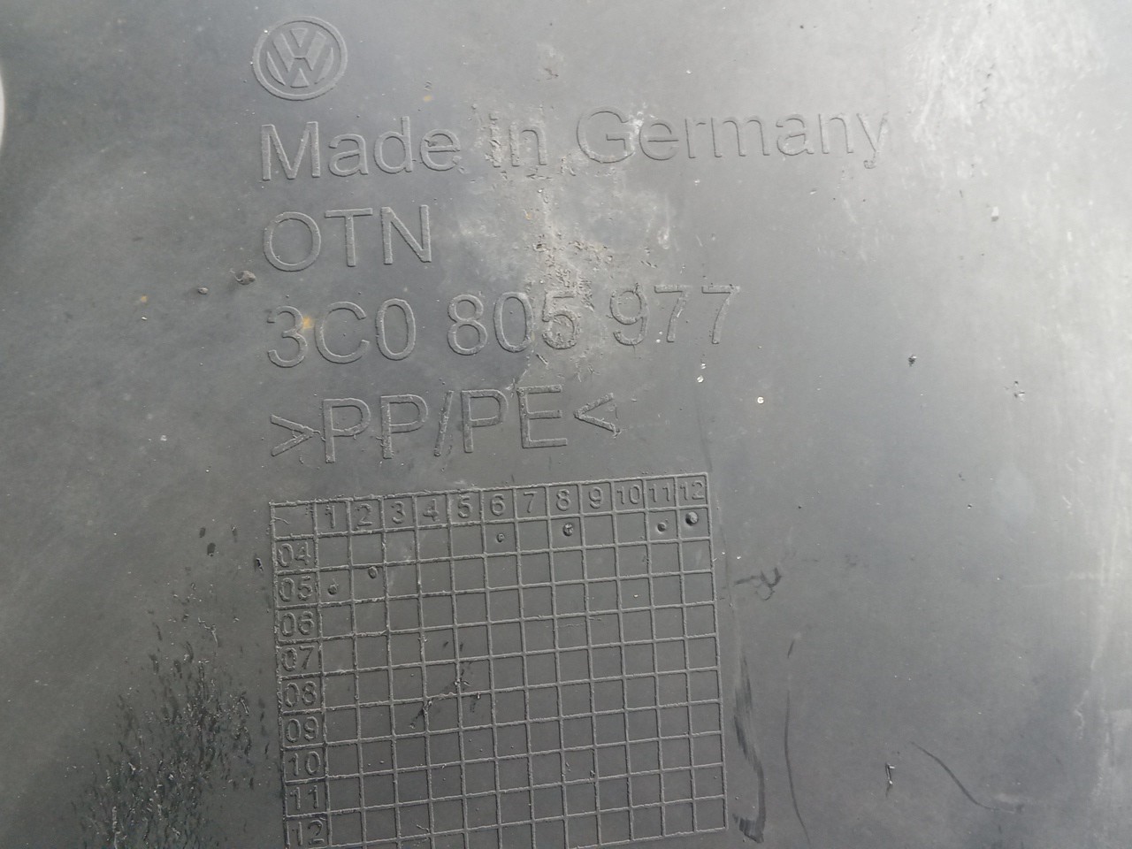 Front wheel arch left VOLKSWAGEN Passat (3C2) Imagem-1