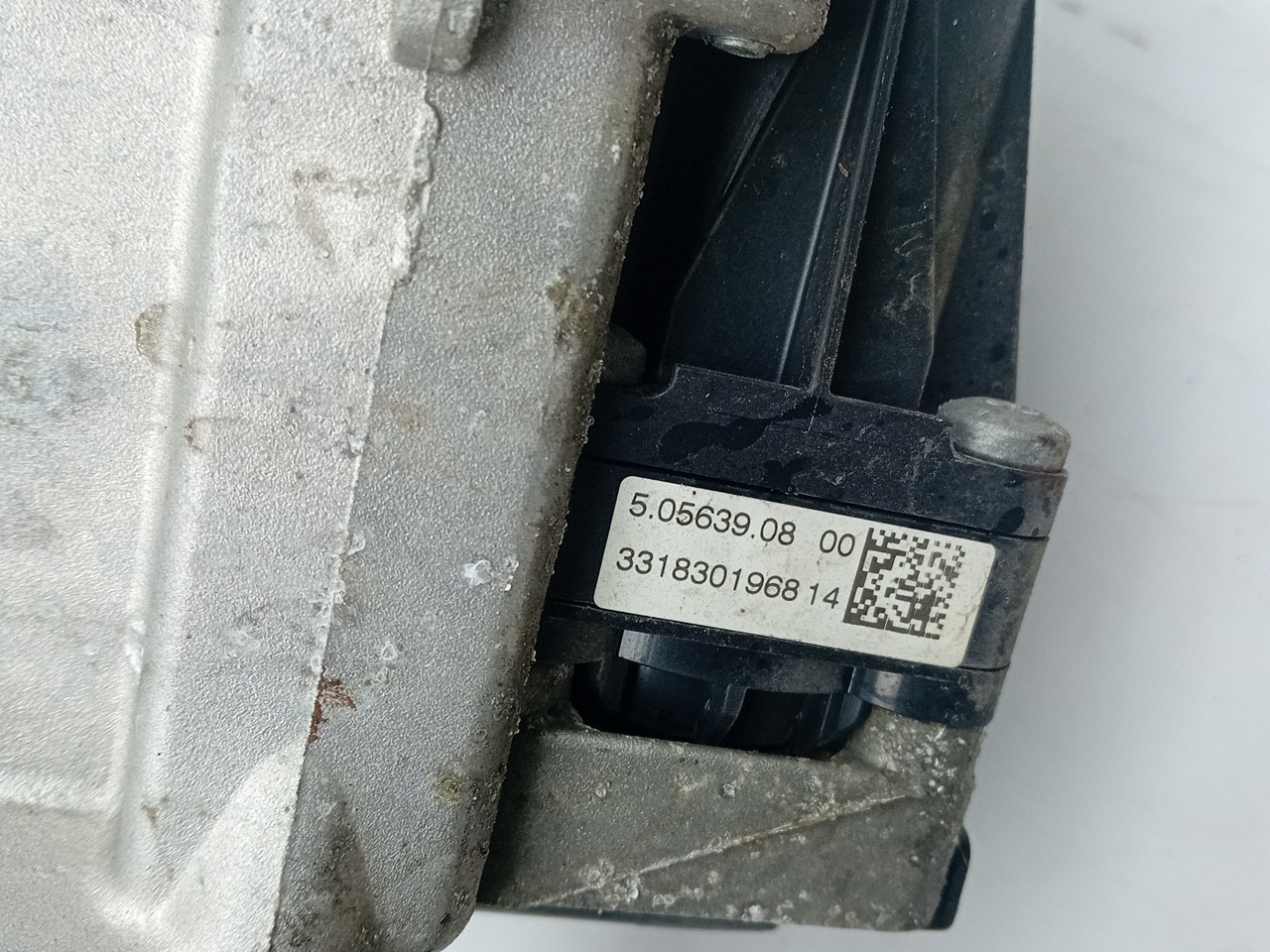 EGR valve VOLVO V40 Hatchback Imagem-2