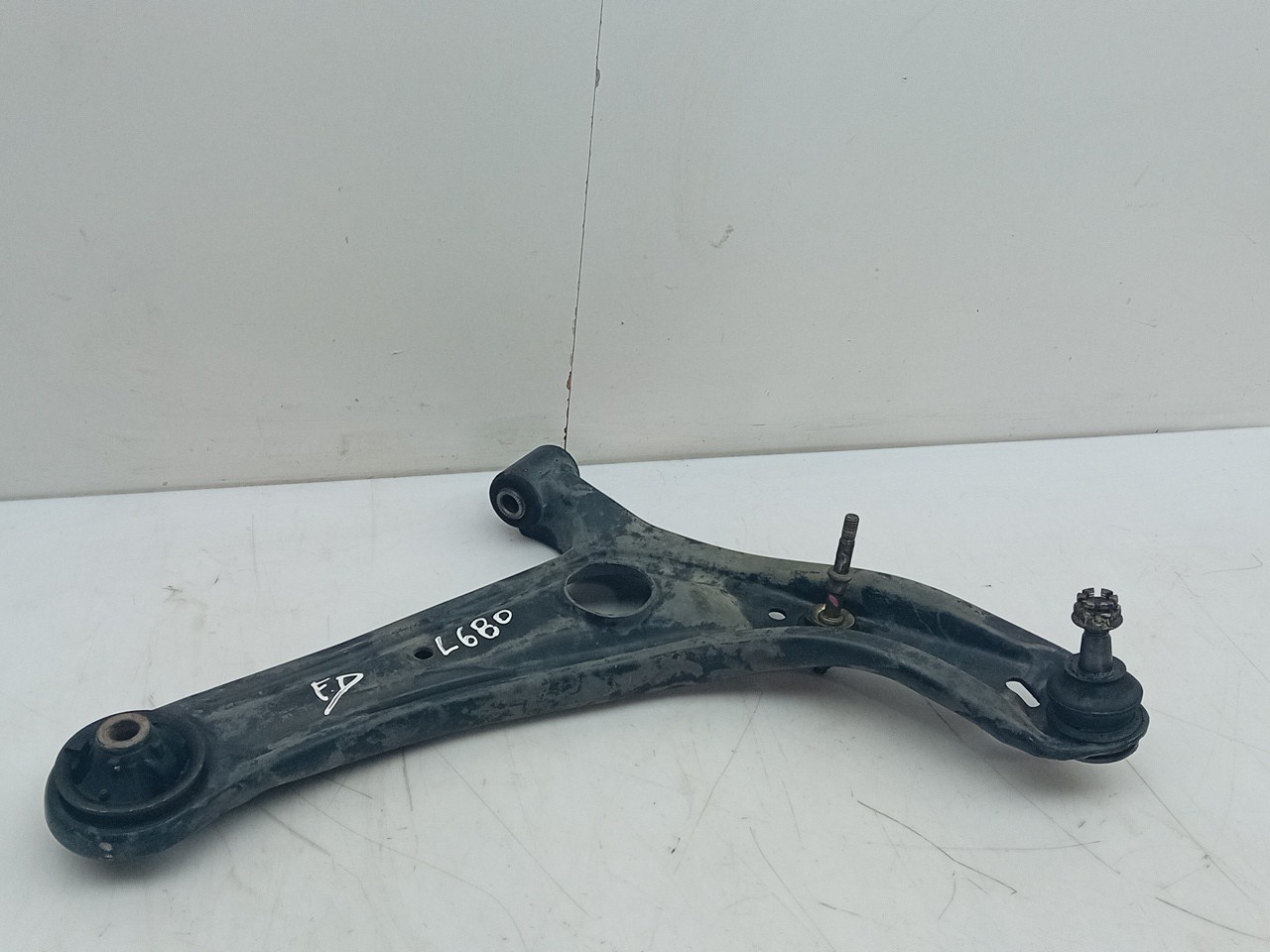 Right front suspension arm
