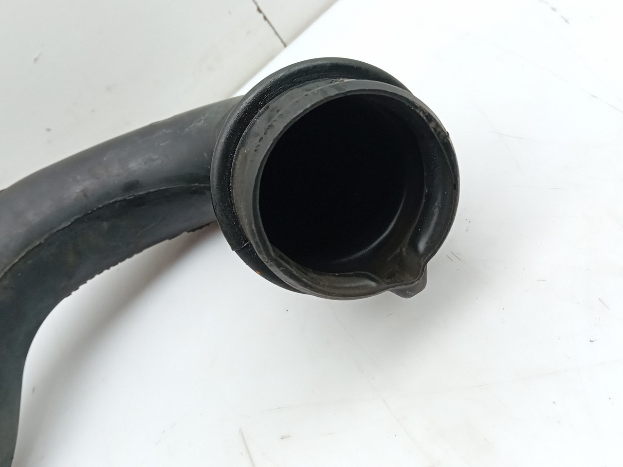 Tubo intercooler FORD Fiesta VI (CB1, CCN) Imagem-2