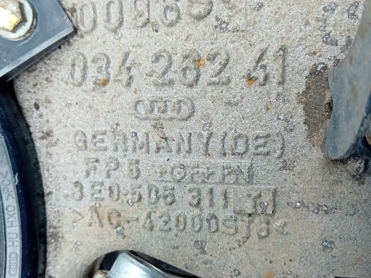 Bras de suspension Avant gauche AUDI A4 Avant (8E5, B6) Imagem-1