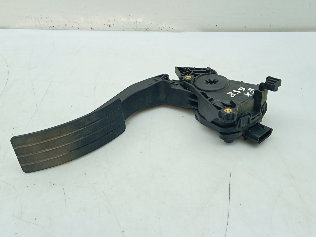 Pedal acelerador