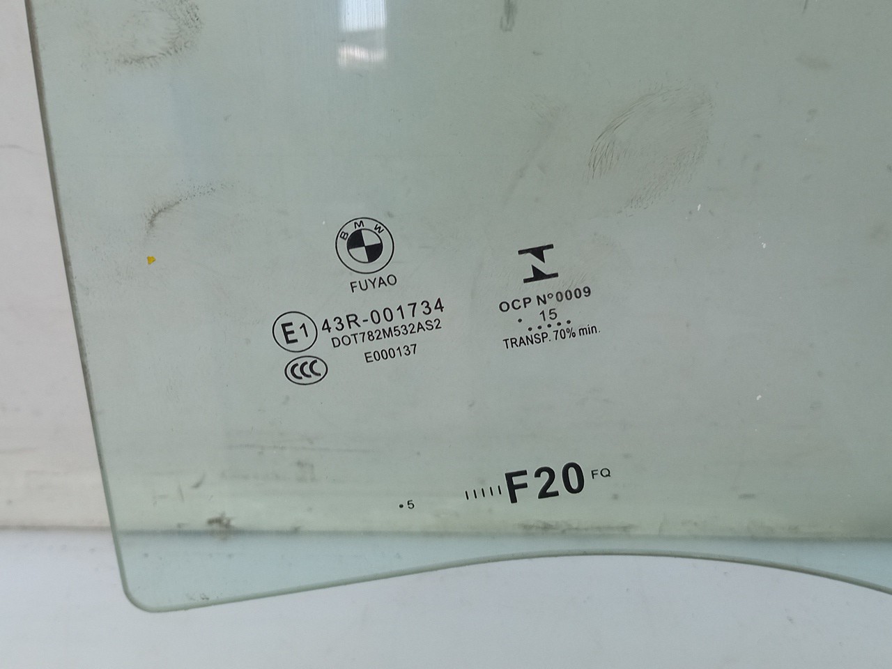 Left rear door glass BMW 1 (F20) Imagem-1