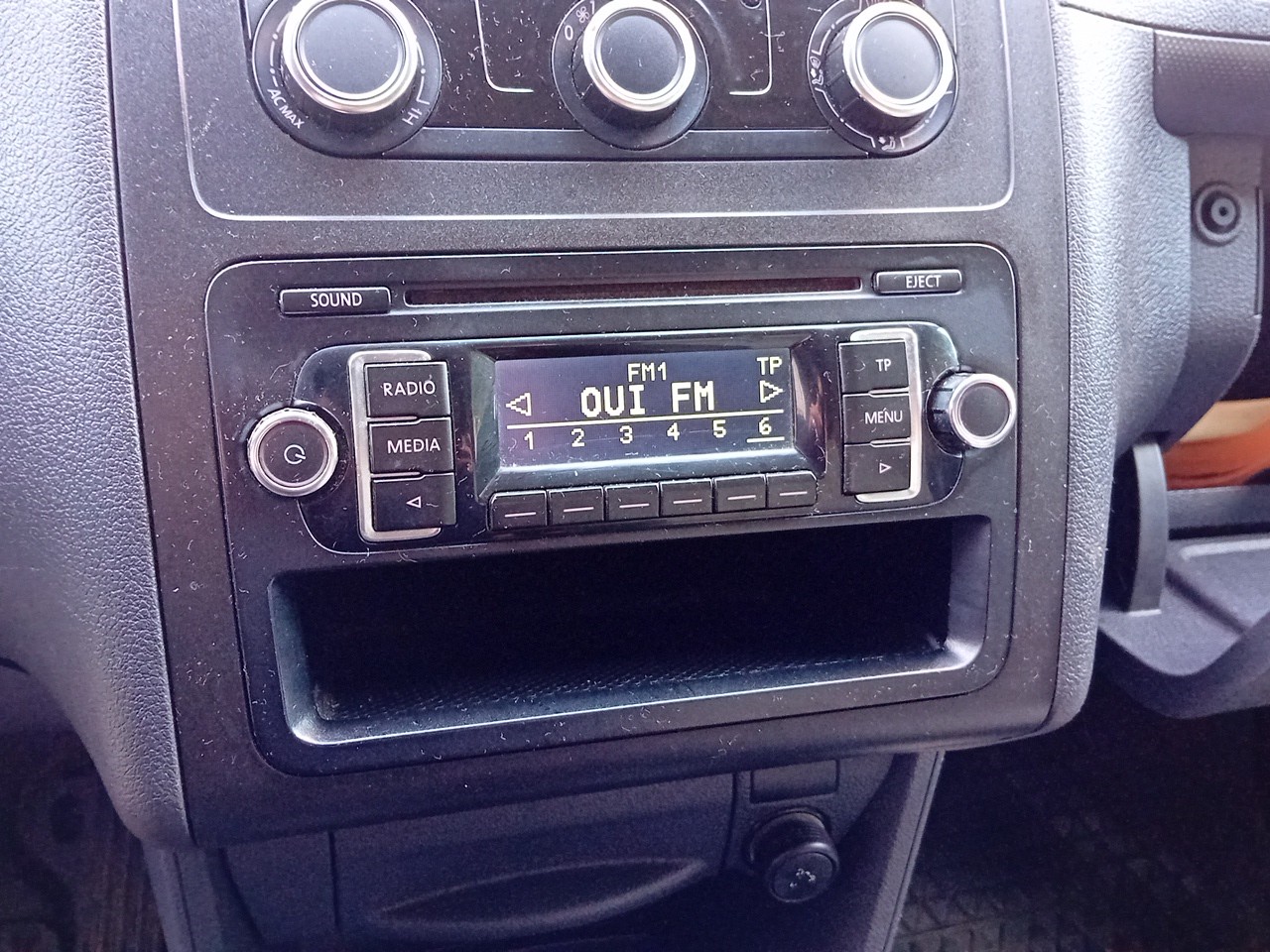 Car radio