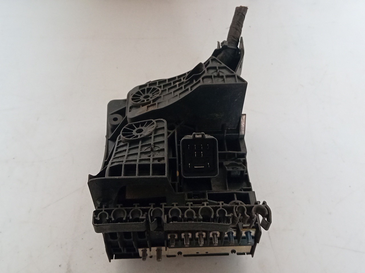 Fuse box / SAM / BSI VOLKSWAGEN Caddy III Kombi (2KB, 2KJ, 2CB, 2CJ) Imagem-2