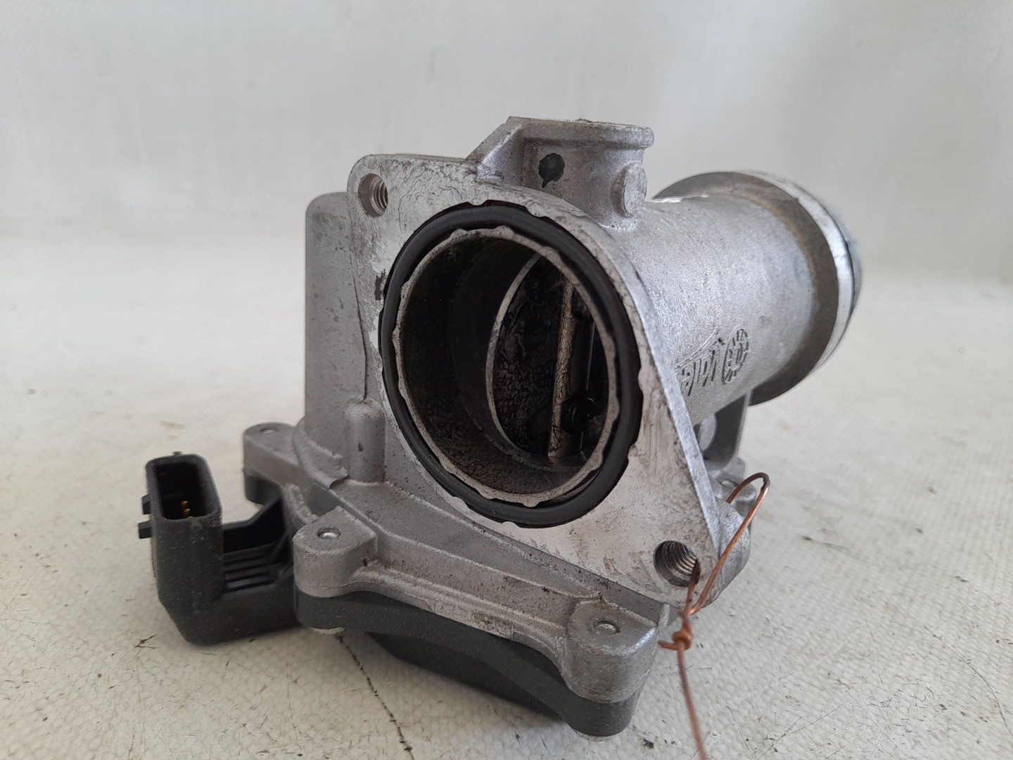 Throttle body