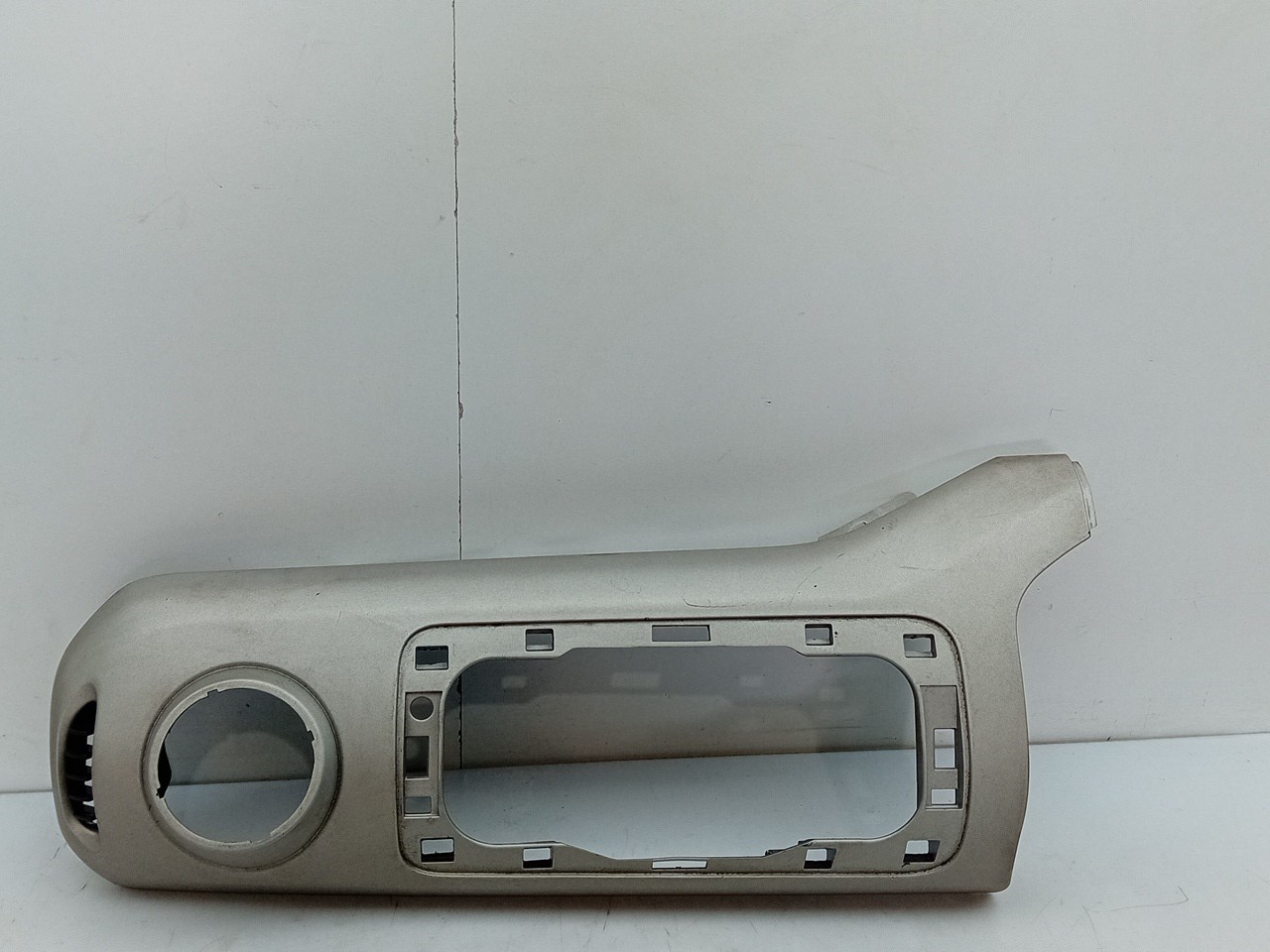 Dashboard trim