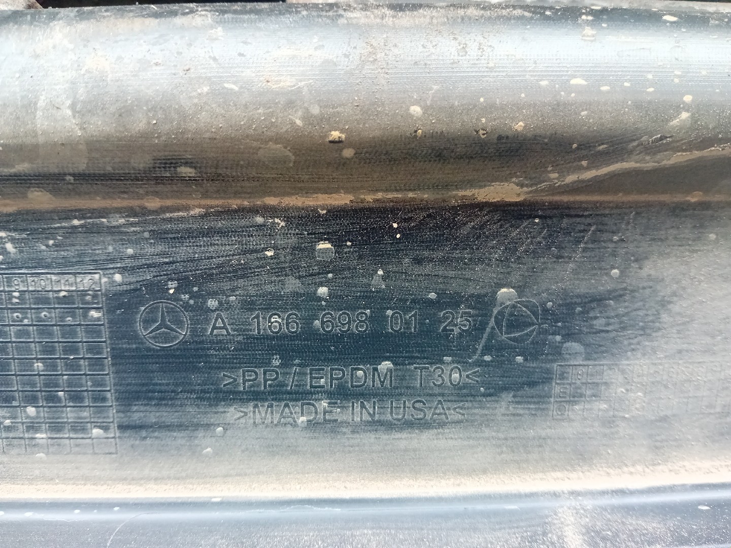 Seuil gauche MERCEDES-BENZ Classe M (W166) Imagem-3