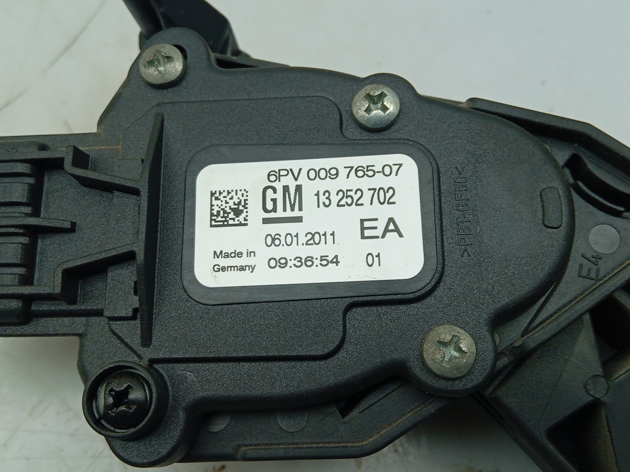 Pedal acelerador OPEL Astra J Sports Tourer Imagem-3