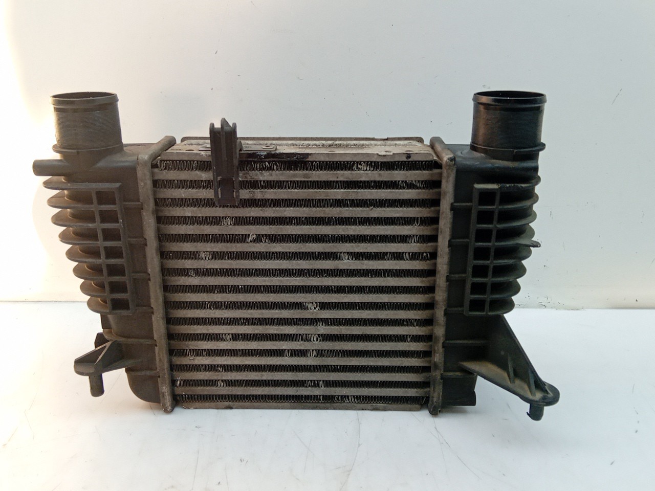 Radiador del intercooler RENAULT Clio III (BR0/1, CR0/1) Imagem-1