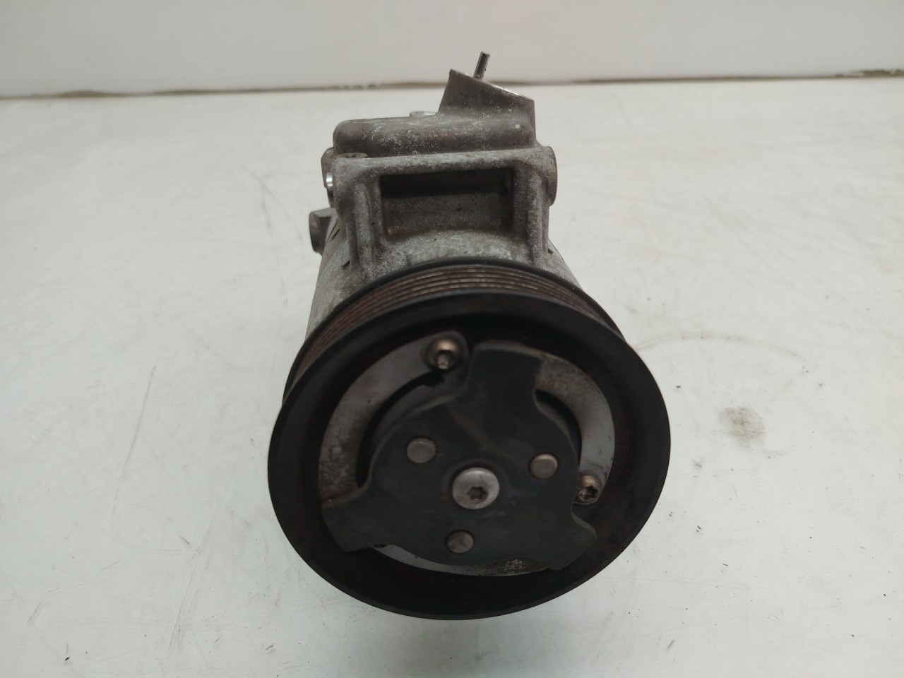 AC compressor SEAT Ibiza IV SportCoupe (6J1, 6P5) Imagem-1