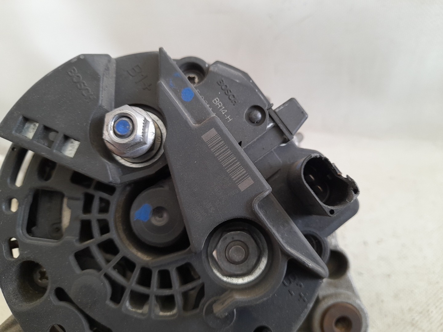 Alternador SEAT Ibiza IV (6J5, 6P1) Imagem-2
