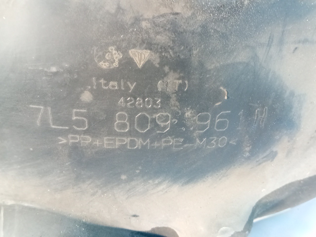 Front wheel arch left PORSCHE Cayenne (9PA) Imagem-2