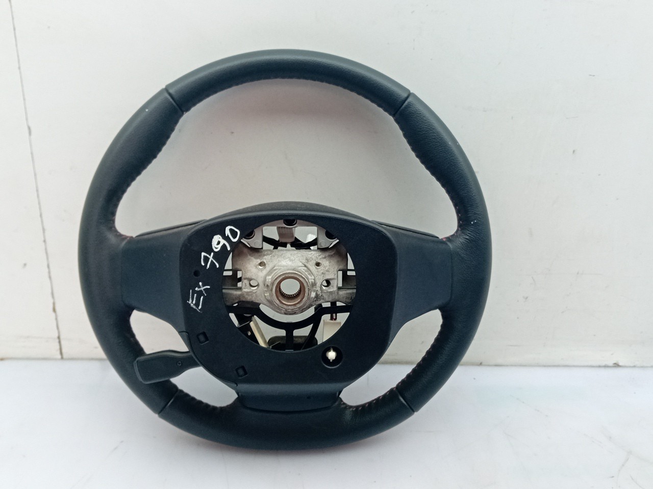 Steering wheel TOYOTA Yaris (_P13_) Imagem-3