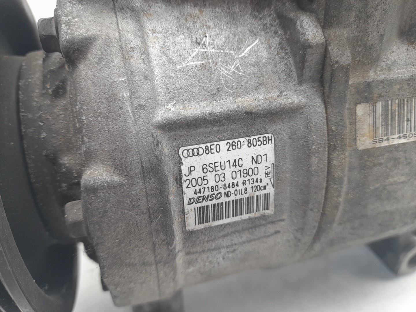 Compresor A/A AUDI A4 (8E2, B6) Imagem-1