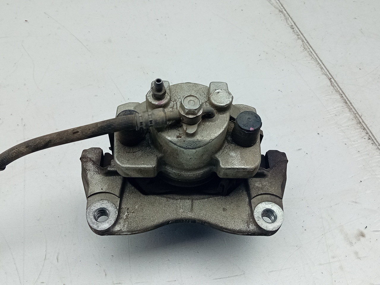Pinza de freno Delantero Izquierdo TOYOTA Yaris (_P13_) Imagem-3