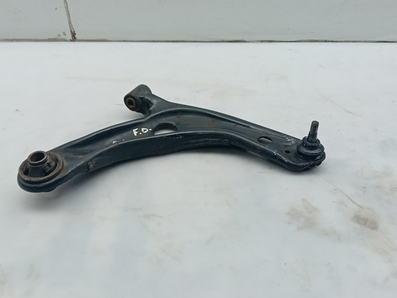 Right front suspension arm