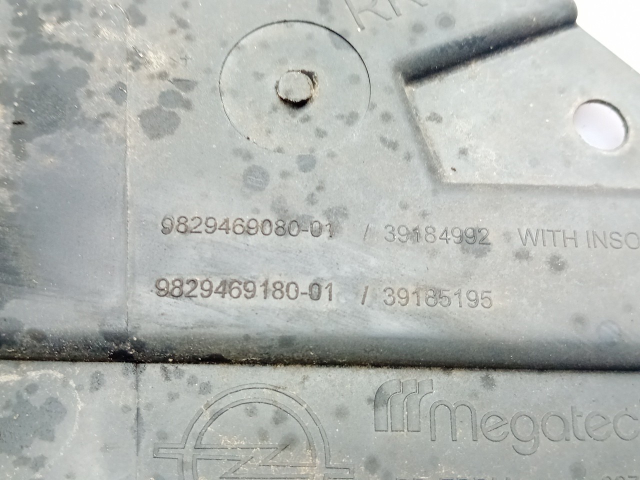 Cava roda trás direita OPEL Corsa F Imagem-1