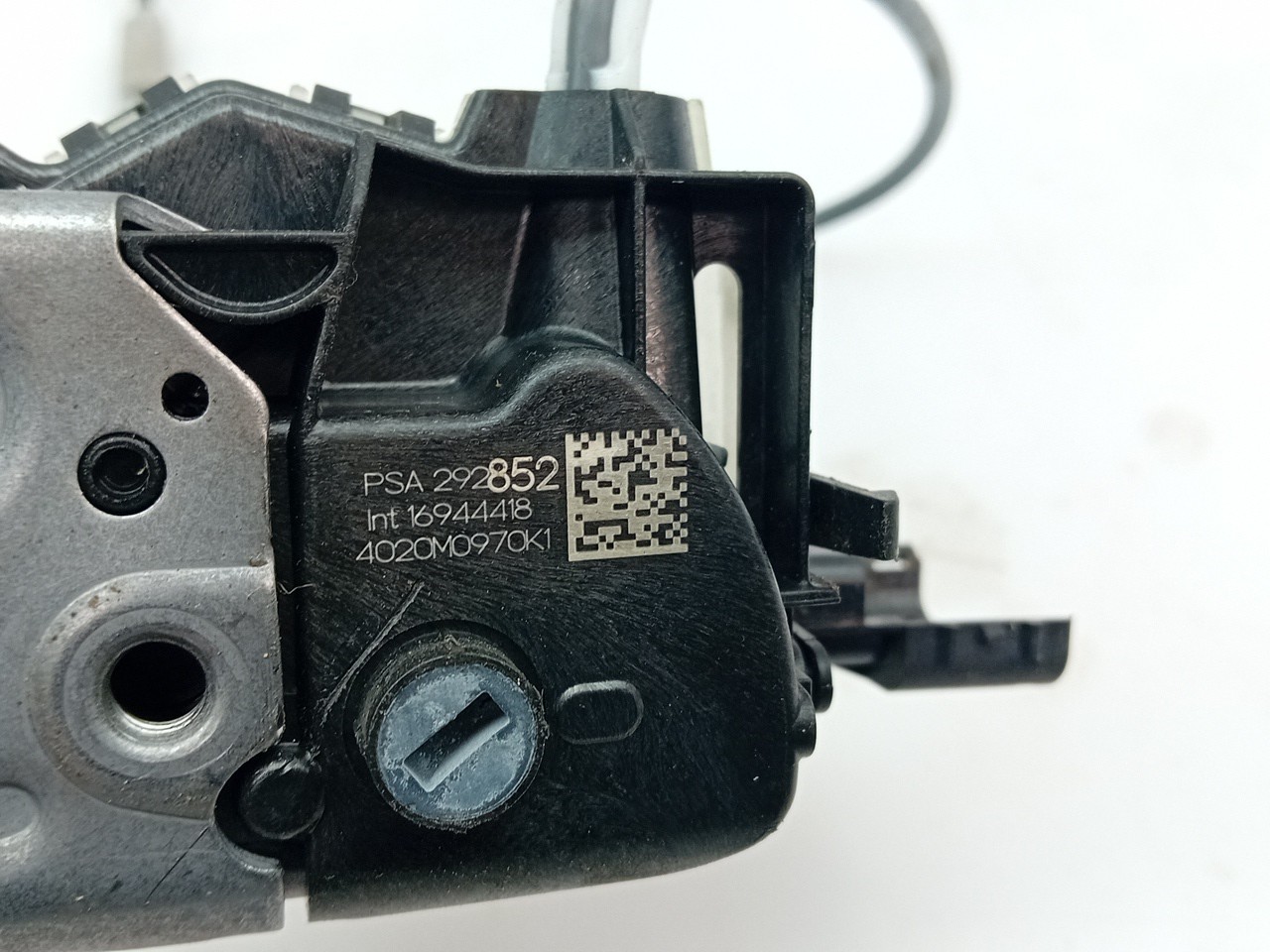 Rear Right Door Lock OPEL Corsa F Imagem-4