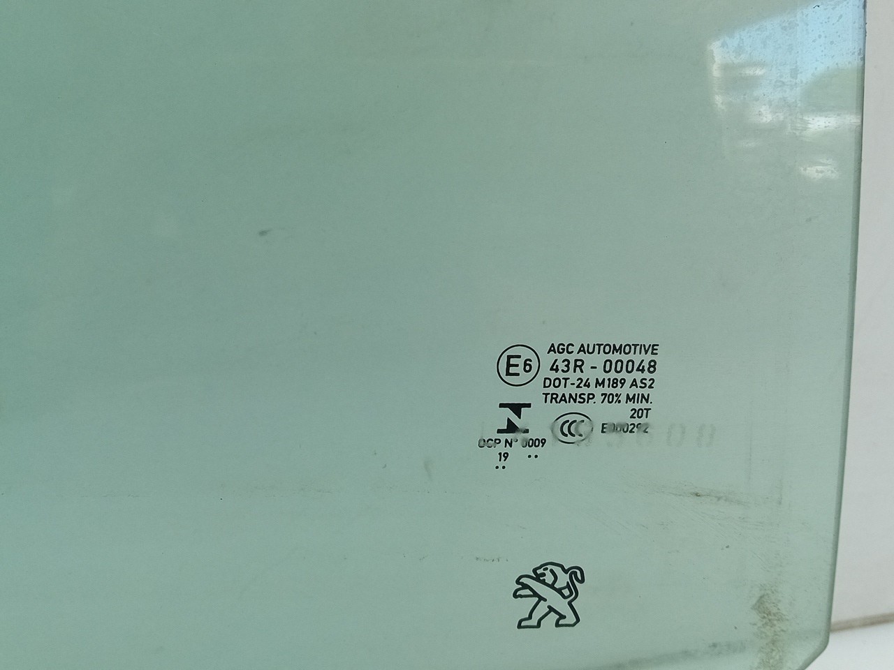 Vidrio puerta Trasero Derecho OPEL Corsa F Imagem-1