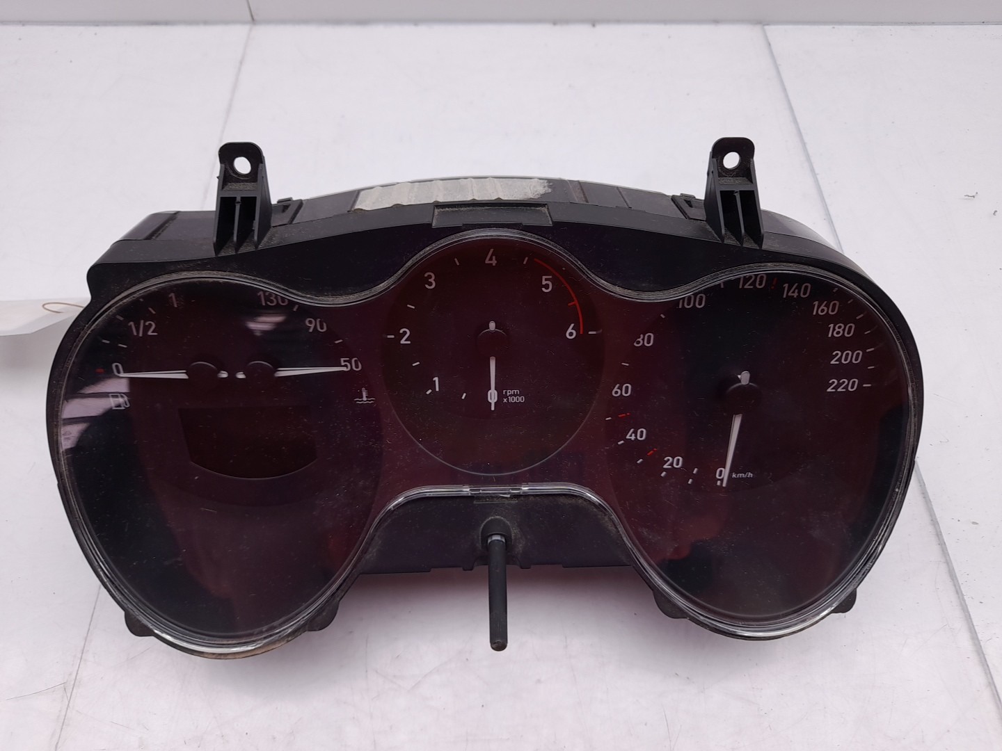 Instrument cluster