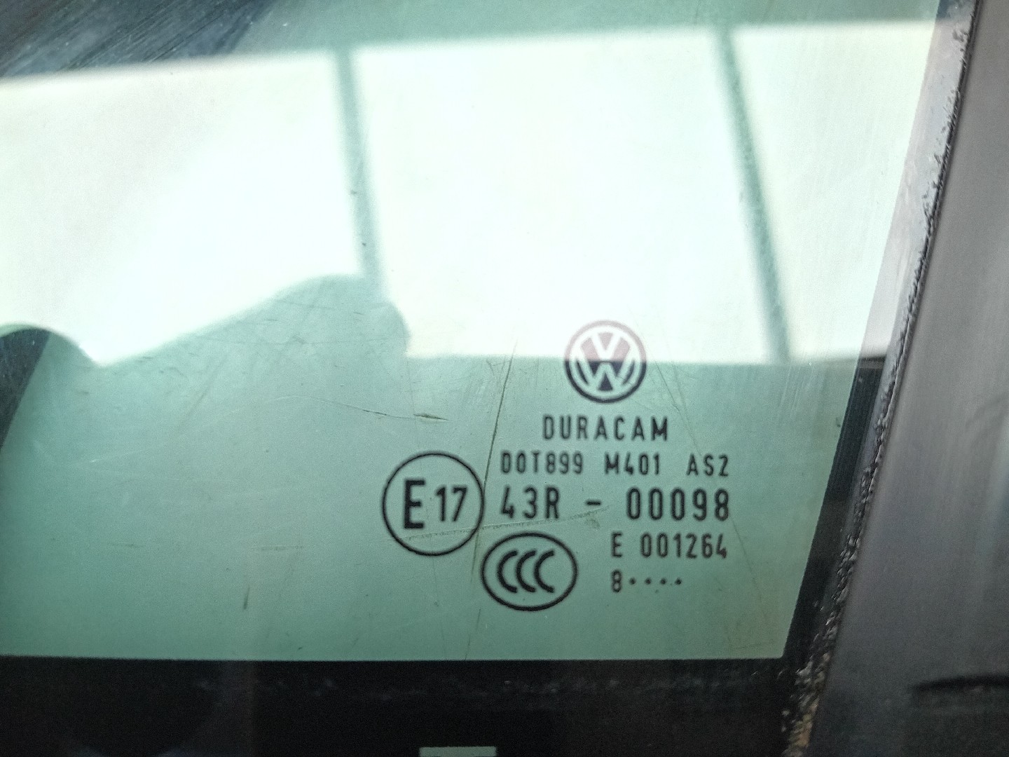 Left front triangle window VOLKSWAGEN Tiguan (AD1, AX1) Imagem-3