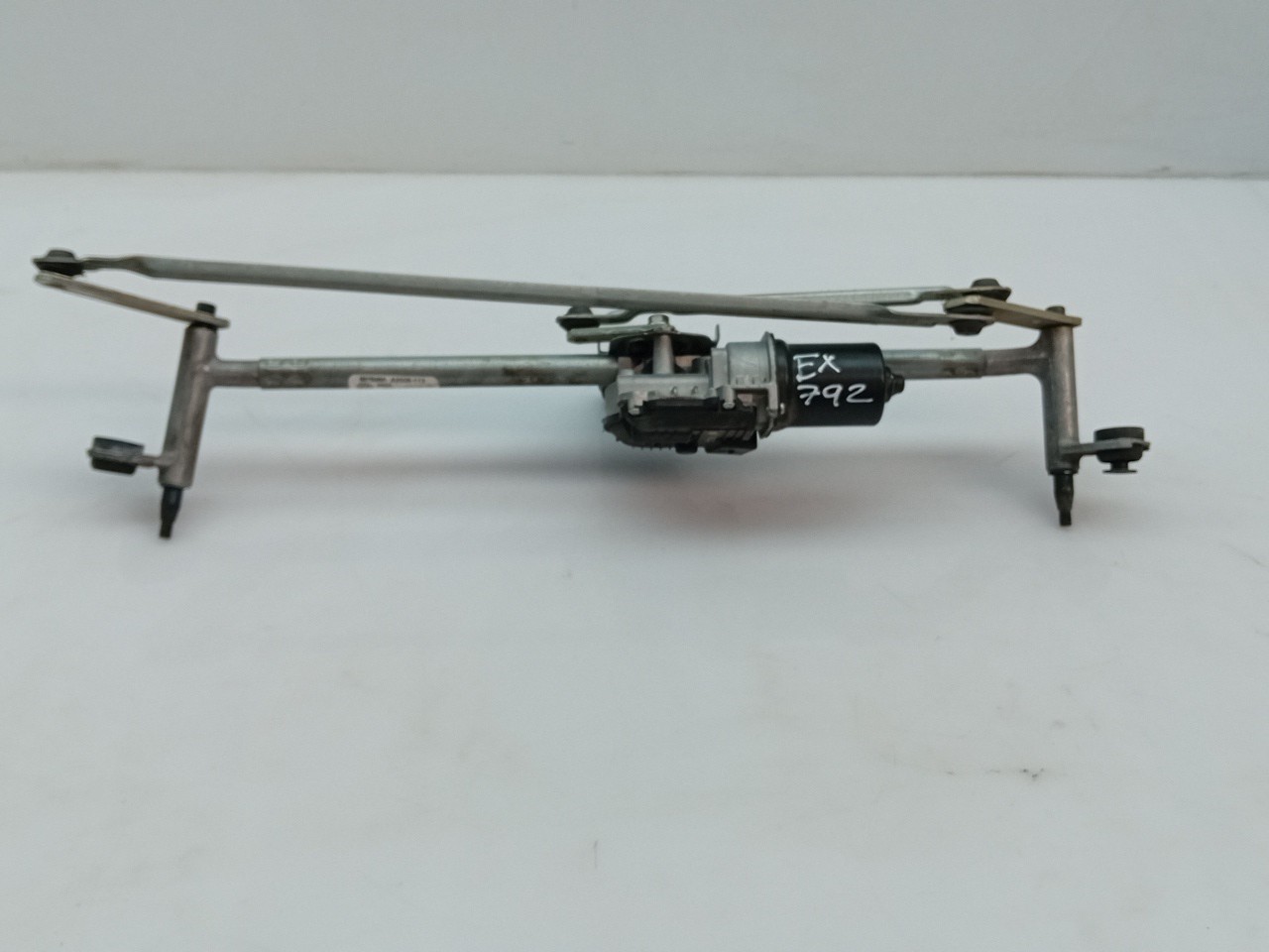 Motor limpa vidros frente VOLKSWAGEN Tiguan (AD1, AX1) Imagem-1