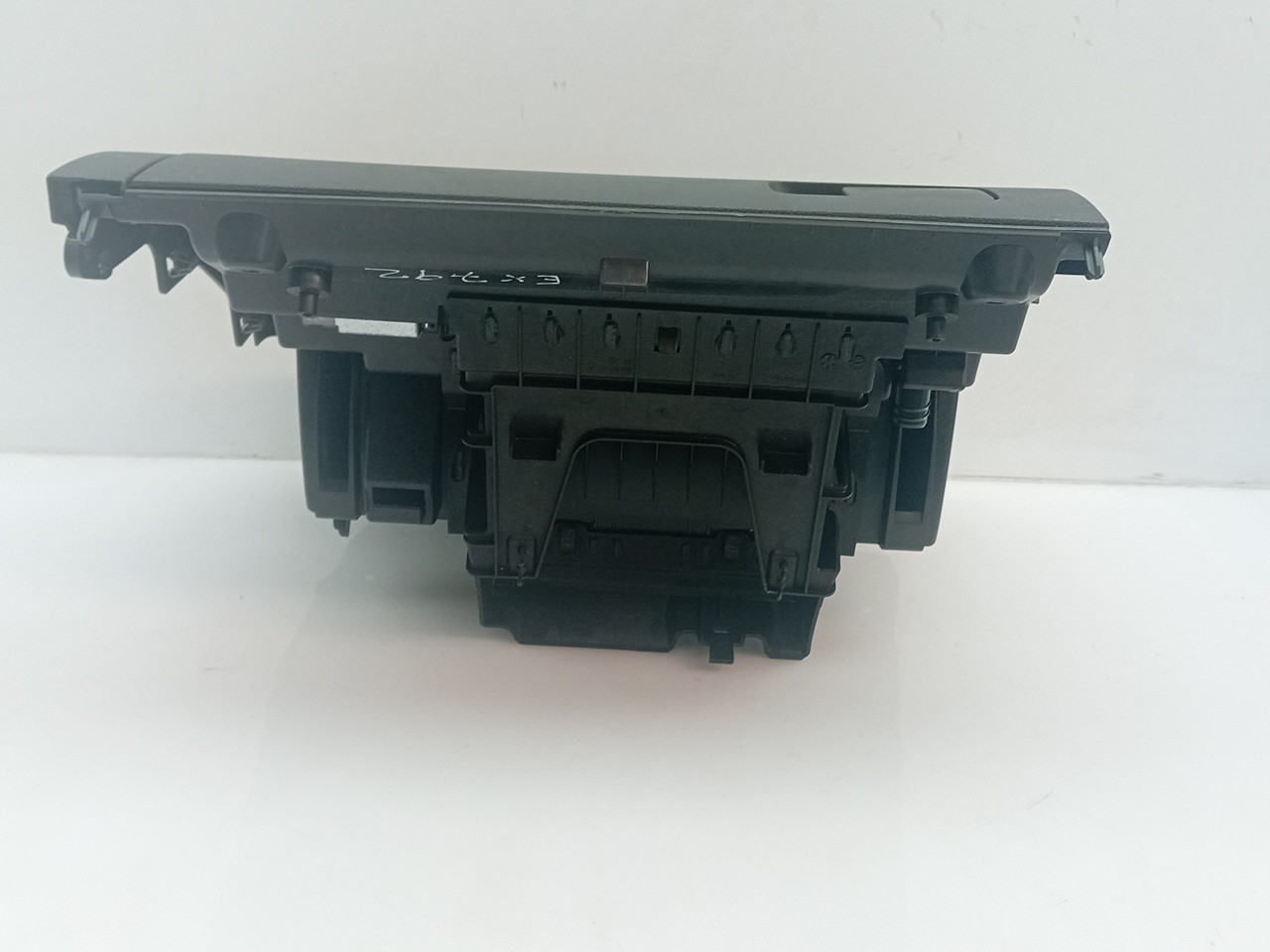 Glove Box / Compartment VOLKSWAGEN Tiguan (AD1, AX1) Imagem-3