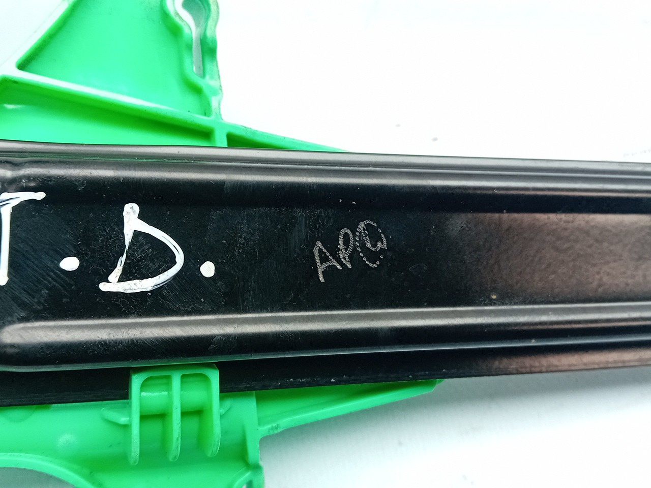 Right rear window regulator VOLKSWAGEN Tiguan (AD1, AX1) Imagem-2