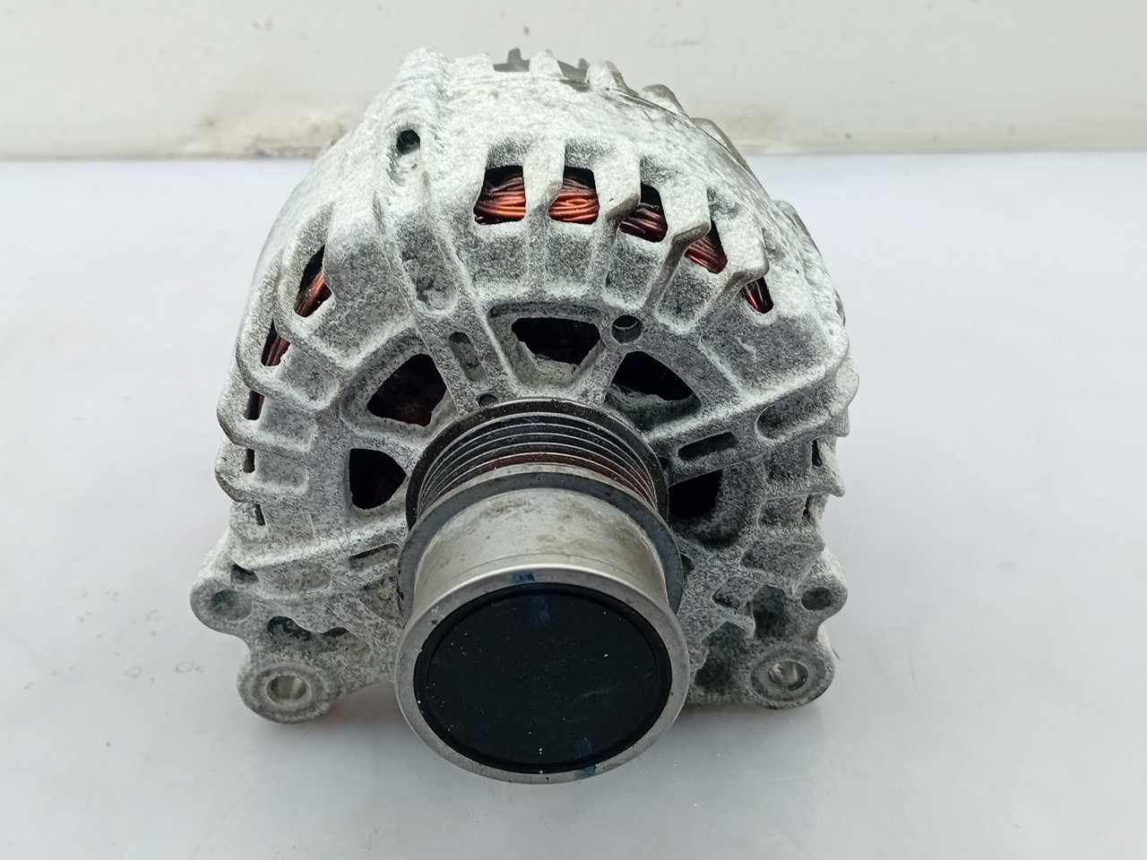 Alternador VOLKSWAGEN Tiguan (AD1, AX1) Imagem-1