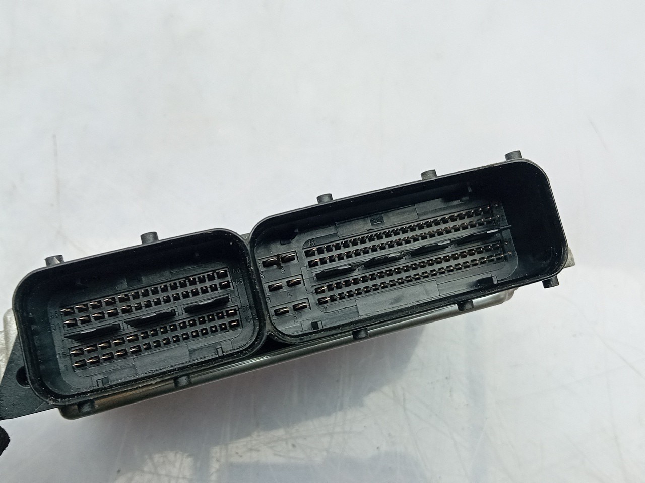 Engine control unit / ECU VOLKSWAGEN Tiguan (AD1, AX1) Imagem-2