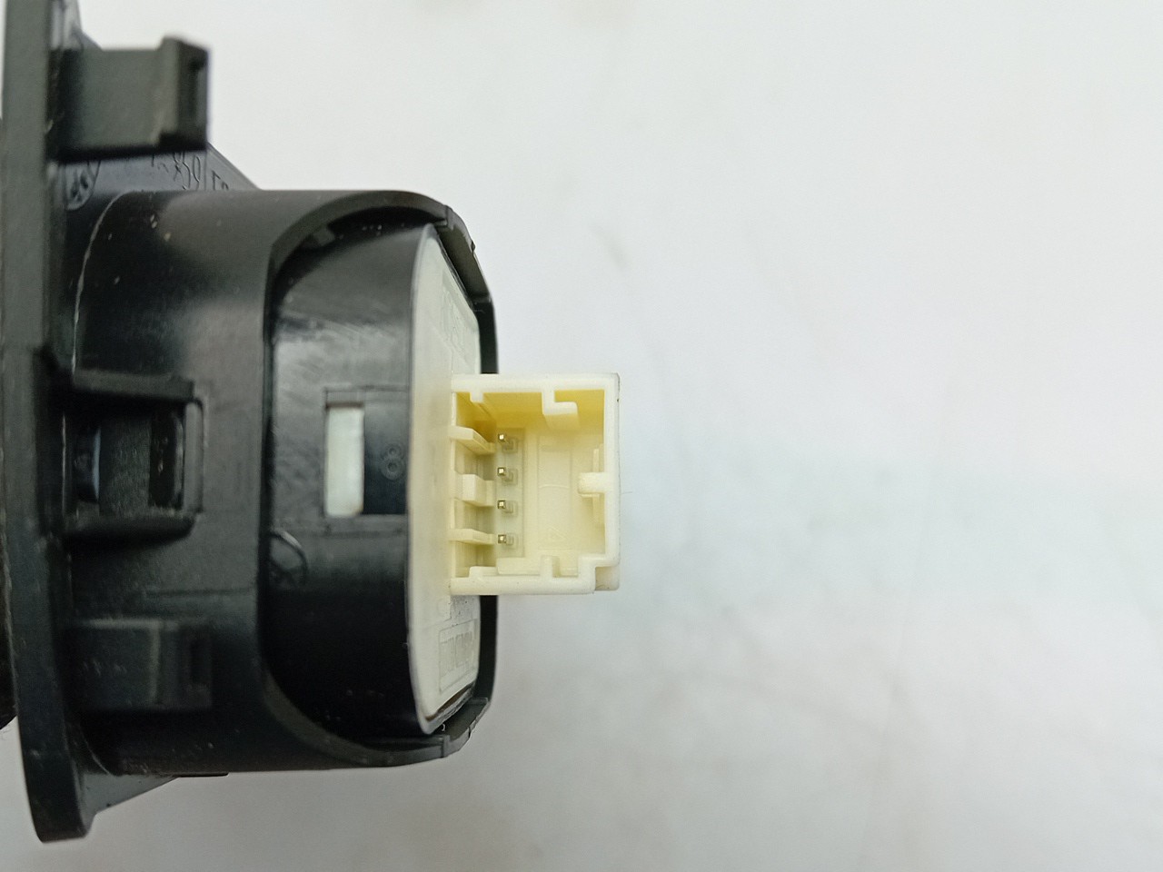 Commande / interrupteur lève-vitre Avant gauche AUDI A1 Sportback (8XA, 8XF) Imagem-3
