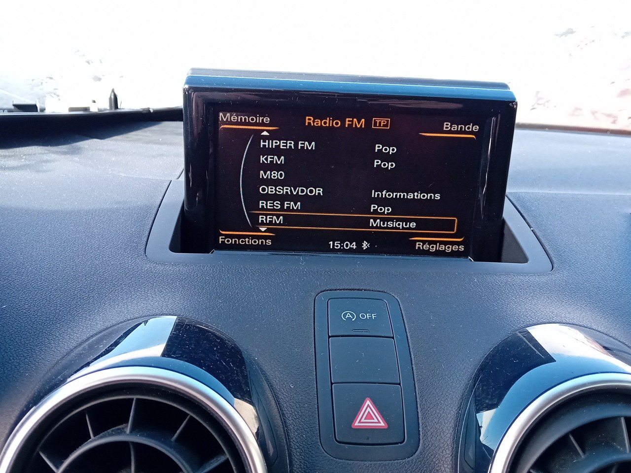 Display / schermo informazioni AUDI A1 Sportback (8XA, 8XF) Imagem-2