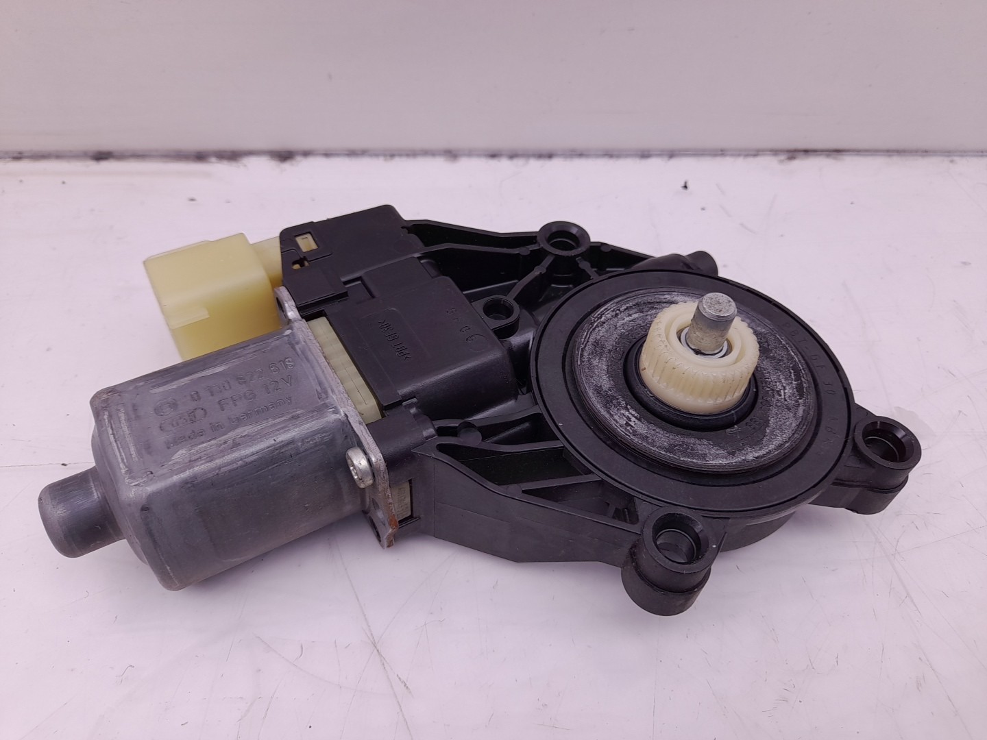 Moteur lève-vitre avant gauche FORD Fiesta VI (CB1, CCN) Imagem-1