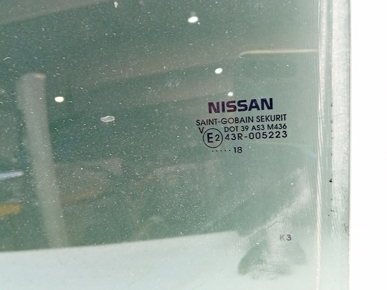 Vitre porte arrière gauche NISSAN Micra V (K14) Imagem-1