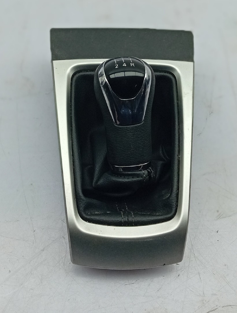 Moca / fole de mudanças NISSAN Micra V (K14) Imagem-1