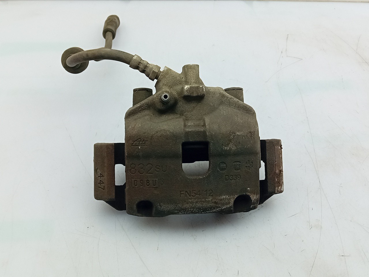 Pinza freno anteriore destra