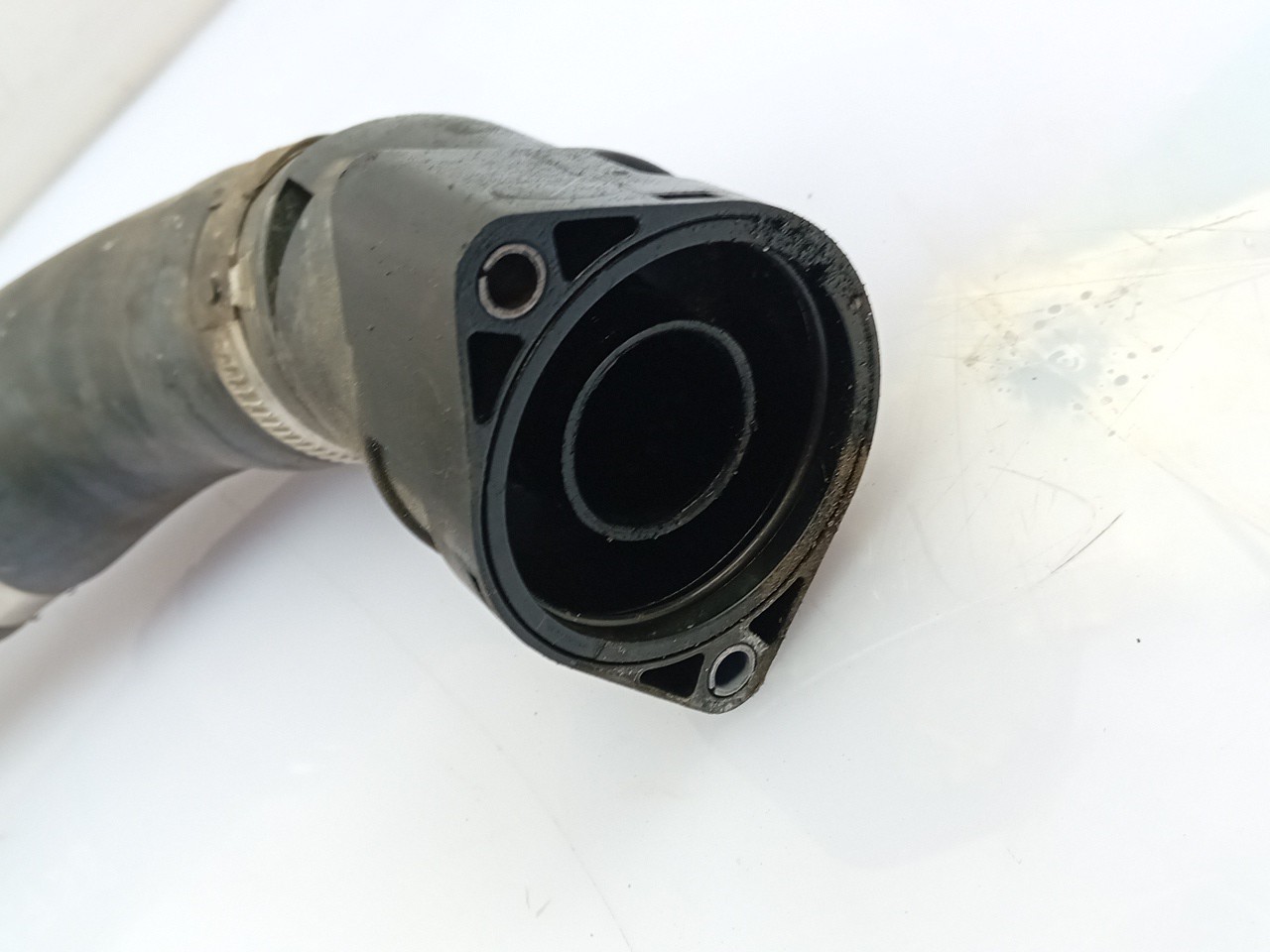 Tubo intercooler VOLKSWAGEN Caddy IV (SA) Imagem-1