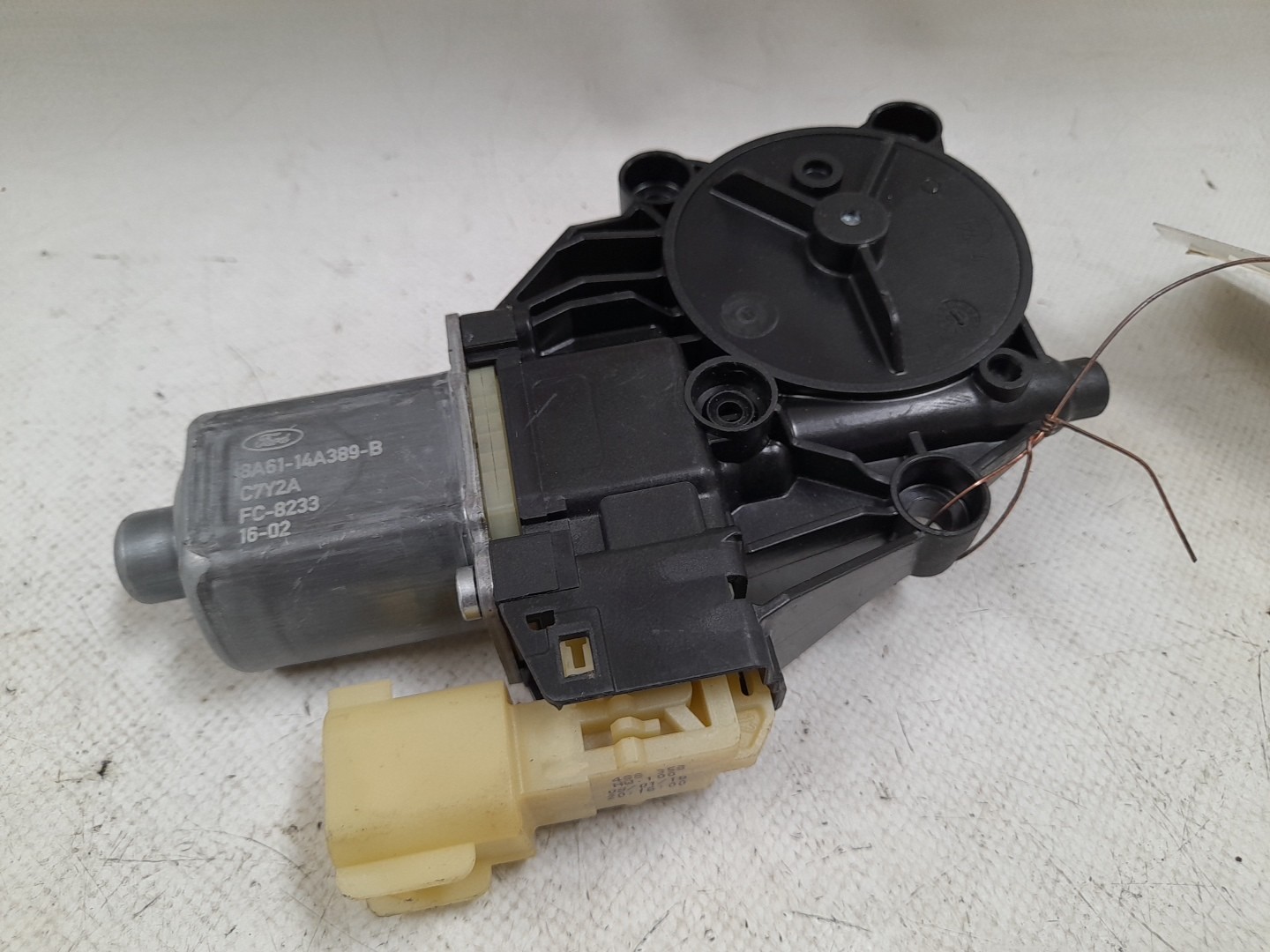 Moteur lève-vitre avant gauche FORD Fiesta VI (CB1, CCN) Imagem-1