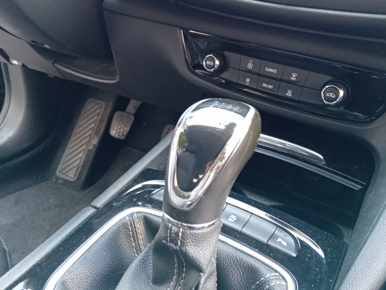 Pomo / fuelle de cambios OPEL Insignia B Grand Sport (Z18) Imagem-1