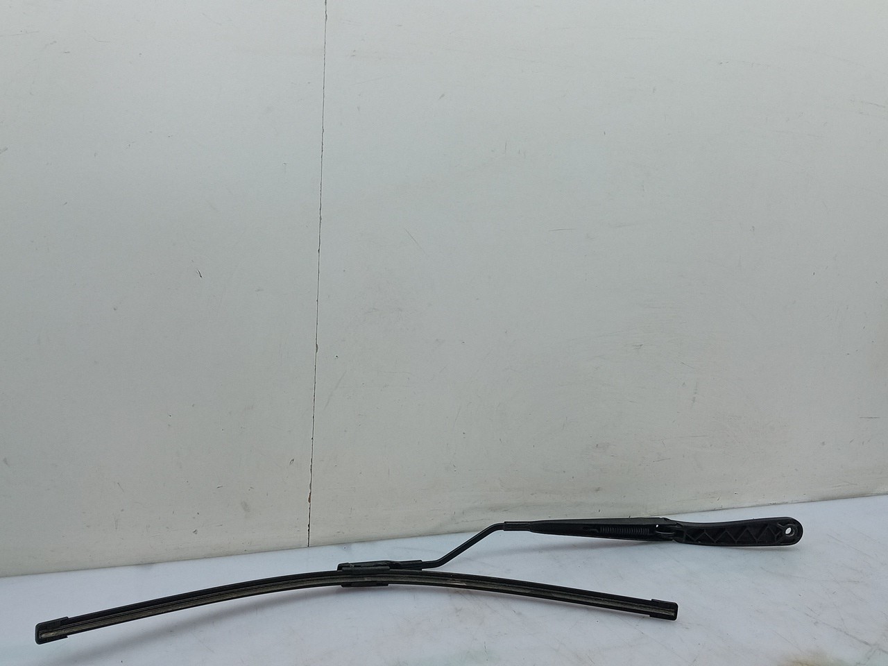 Bras de balai avant gauche FORD Transit Courier I Imagem-1