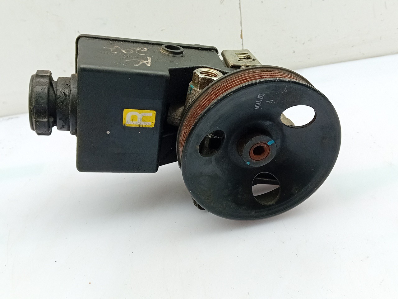 Steering pump SSANGYONG Kyron Imagem-1