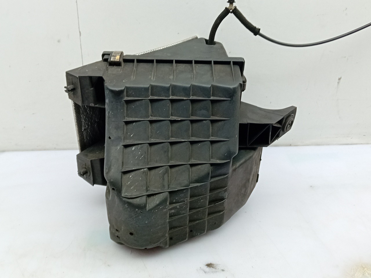 Caja filtro aire VOLKSWAGEN Passat Variant (3B5) Imagem-2